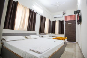 Hotel Shiv Kripa, Khurbura